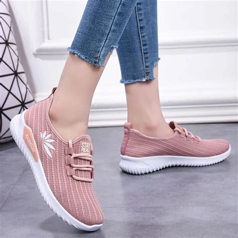 most comfortable casual sneakers